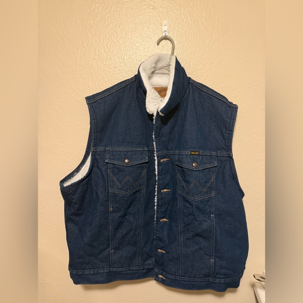 Vintage Wrangler Denim Sherpa-Lined Vest - Picture 2 of 9
